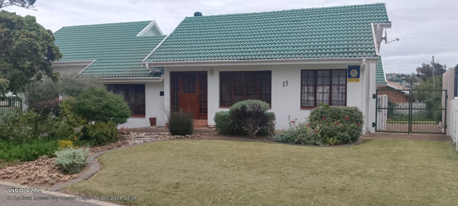  Bedroom Property for Sale in Bayview Western Cape